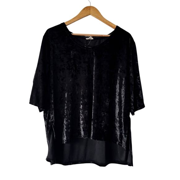 POL Shirt Womens Large Black‎ Crushed Velvet Short Sleeve TShirt Goth Relaxed - Picture 1 of 7
